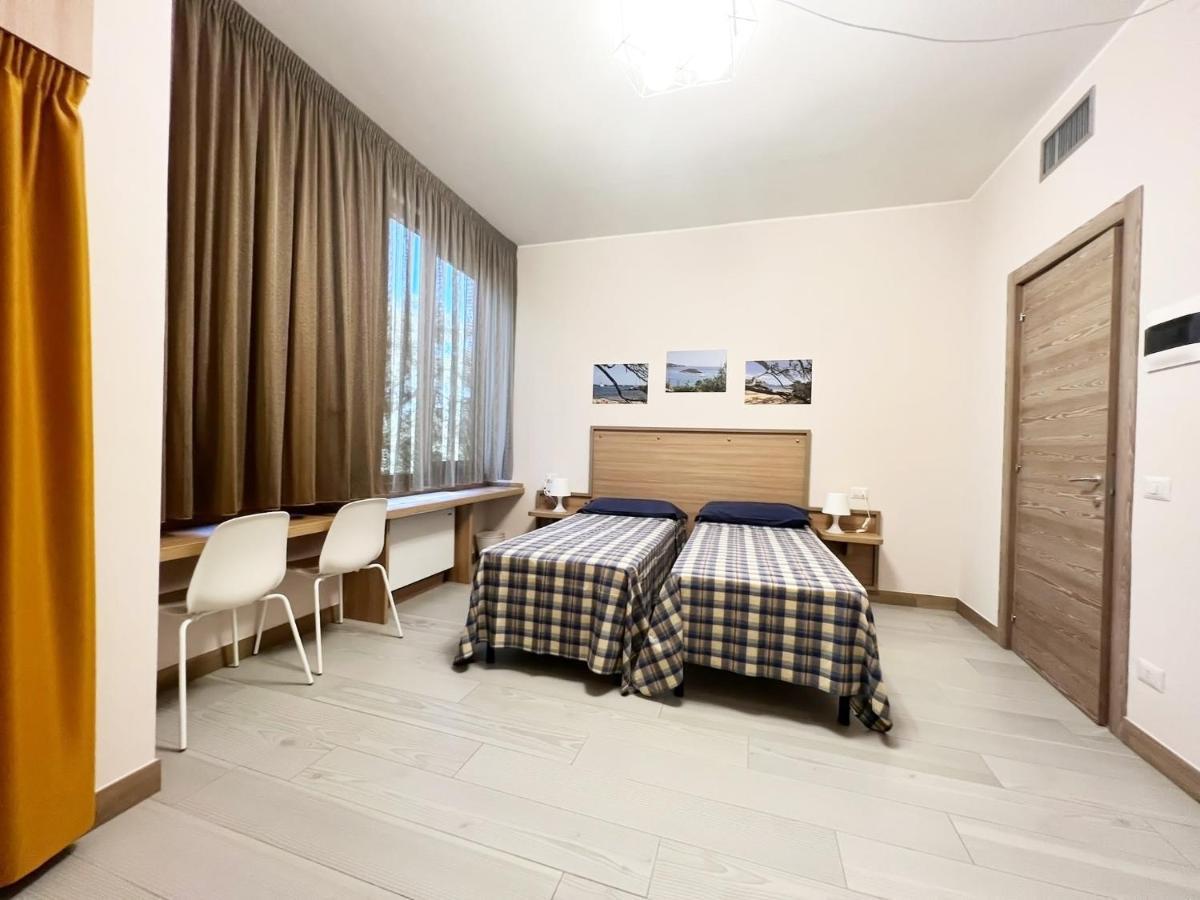 Sissi Comfort Rooms Foresteria Lombarda Monza Exterior foto
